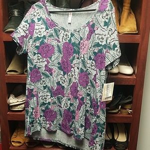 Lularoe classic tee